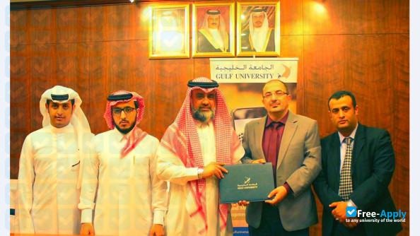 Foto de la Gulf University #5