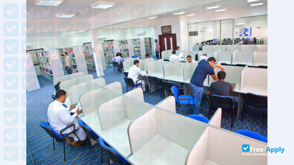 Foto de la Gulf University #2