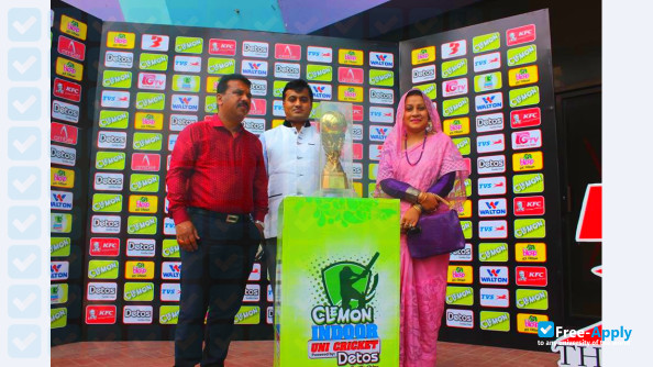 Foto de la Sonargaon University #4