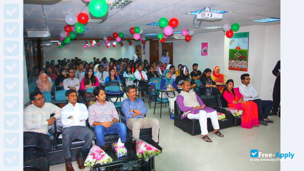 Foto de la State University of Bangladesh #1