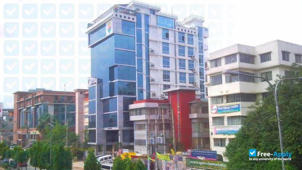 Foto de la State University of Bangladesh #6