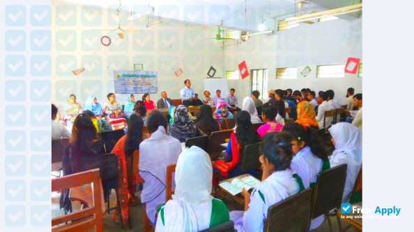 Foto de la State University of Bangladesh #10