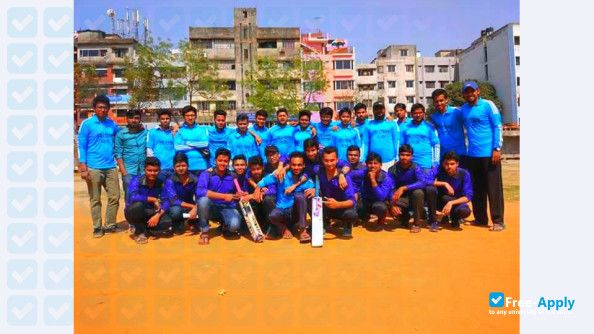 Foto de la State University of Bangladesh #3