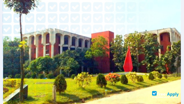 Foto de la National University #5
