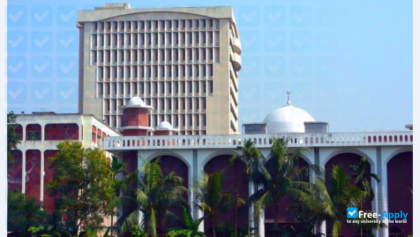 Foto de la National University #6