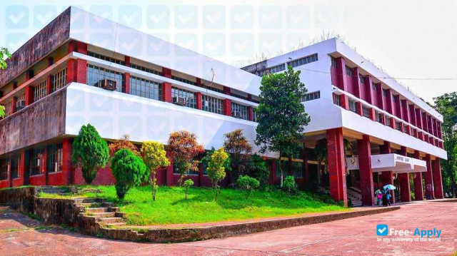 University of Chittagong фотография №12