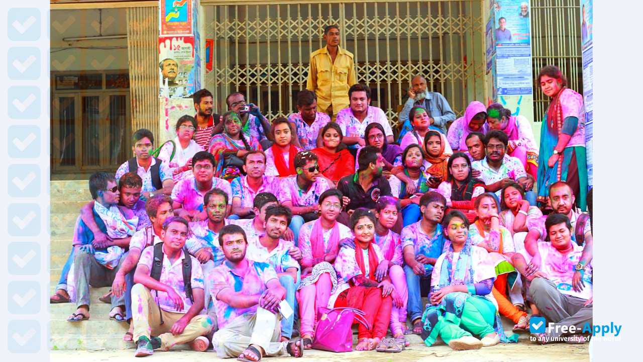 University of Chittagong photo #5