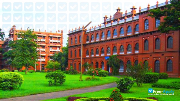 University of Dhaka фотография №12