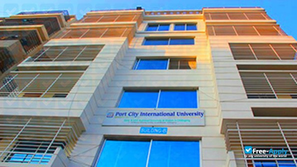 Port City International University фотография №4