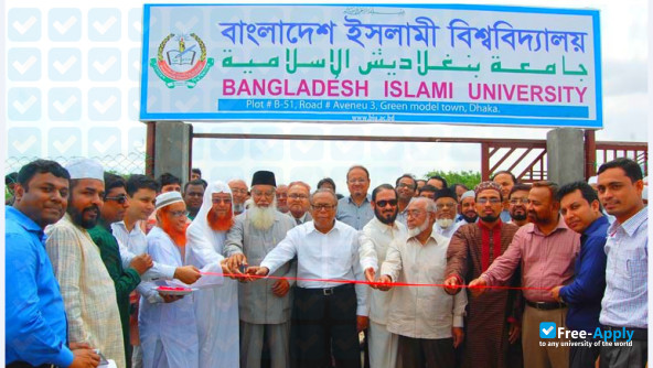 Foto de la Bangladesh Islami University #2