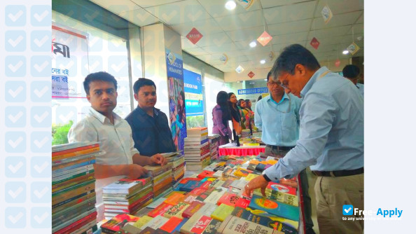 University of Liberal Arts Bangladesh photo #2