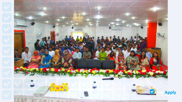 University of South Asia фотография №13