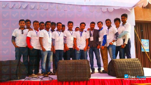 Photo de l’Dhaka International University #5