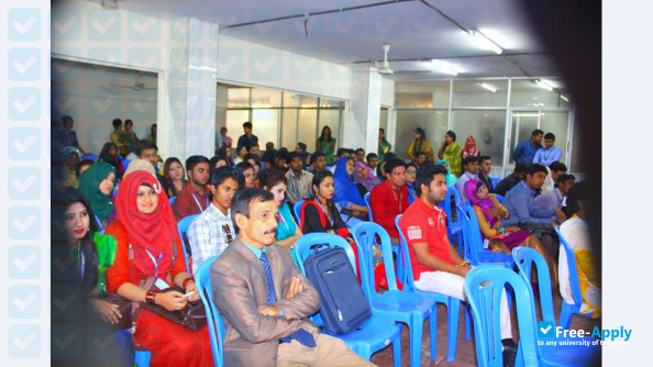Photo de l’Uttara University #11