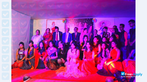 Photo de l’Uttara University #3