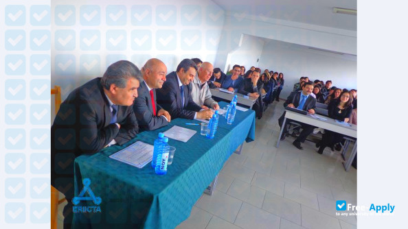 Foto de la European Regional Educational Academy #4