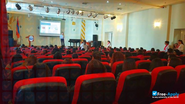 Yerevan Brusov State University of Languages and Social Sciences фотография №7