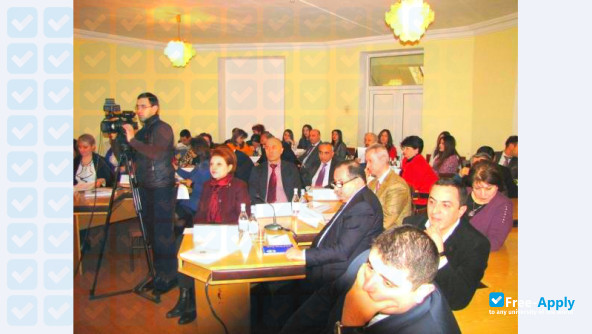 Yerevan Brusov State University of Languages and Social Sciences фотография №5