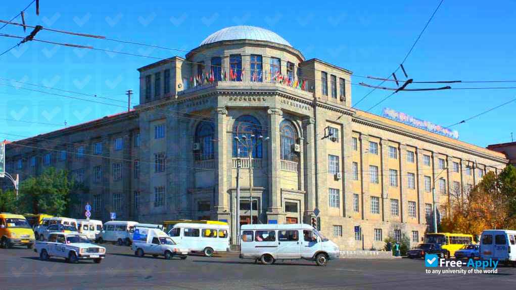 Foto de la Movses Khorenatsi University #7