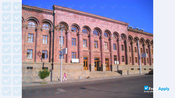 Yerevan State Academy of Fine Arts фотография №2