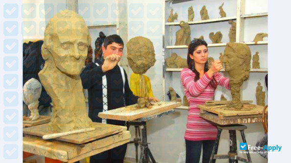 Foto de la Yerevan State Academy of Fine Arts #9