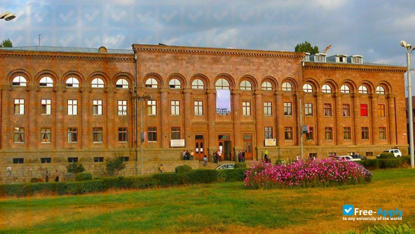 Foto de la Yerevan State Academy of Fine Arts #4