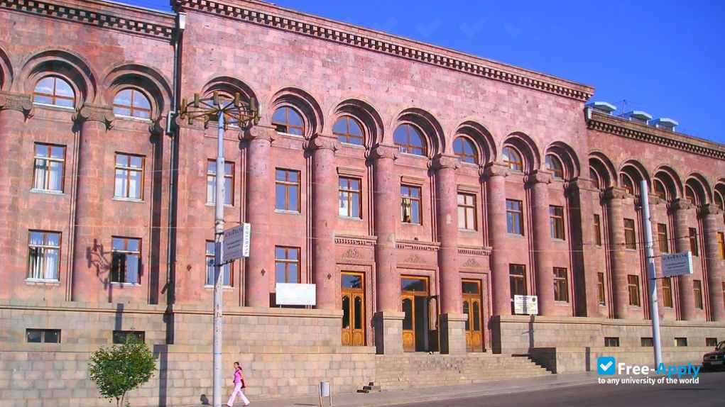 National Academy of Fine Arts