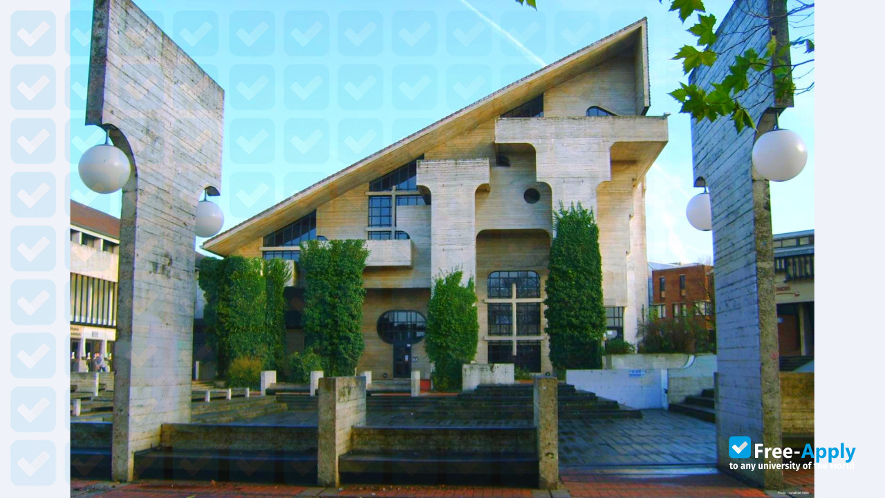 Catholic University of Louvain photo #10