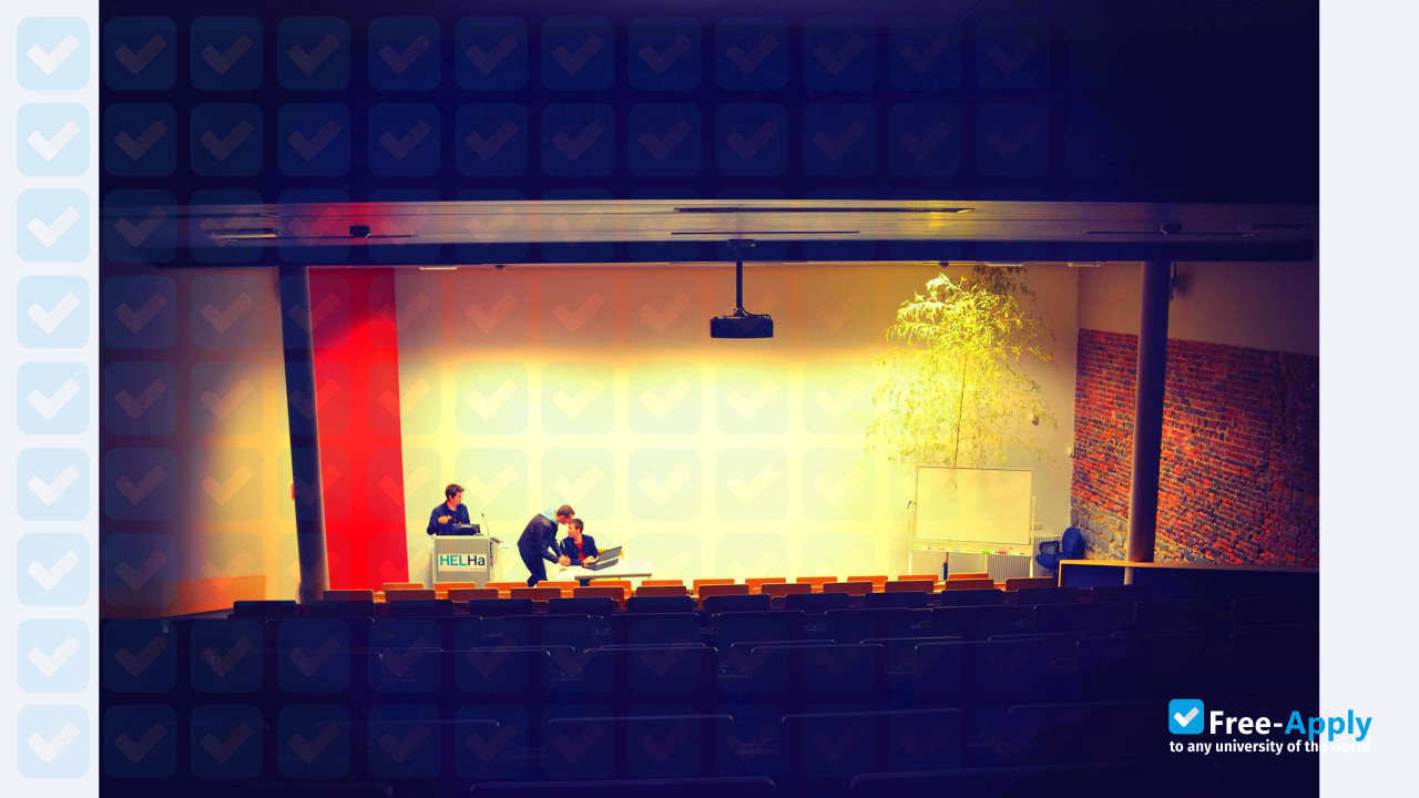 High School Louvain en Hainaut photo #9