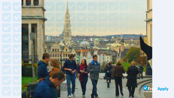 Vesalius College Brussels photo #7