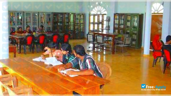 Foto de la College of Science and Technology #2