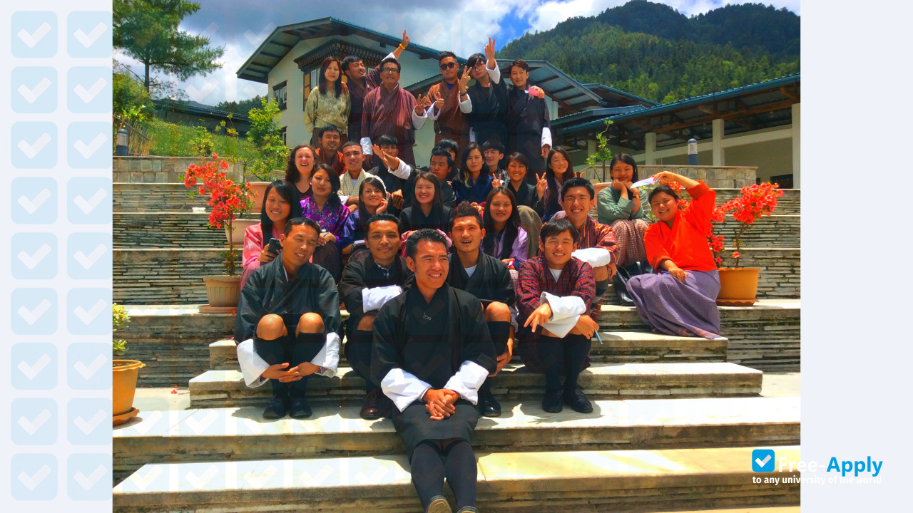 Foto de la Royal Thimphu College #4