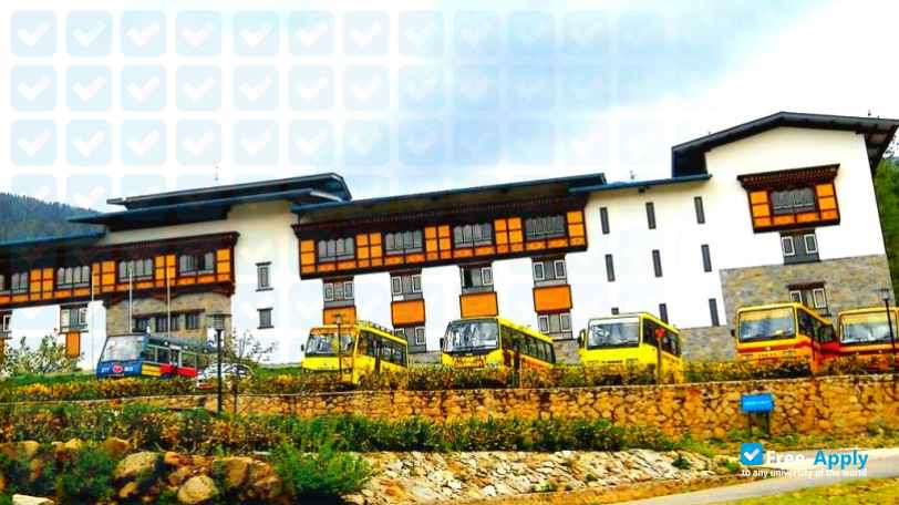Foto de la Royal Thimphu College #6