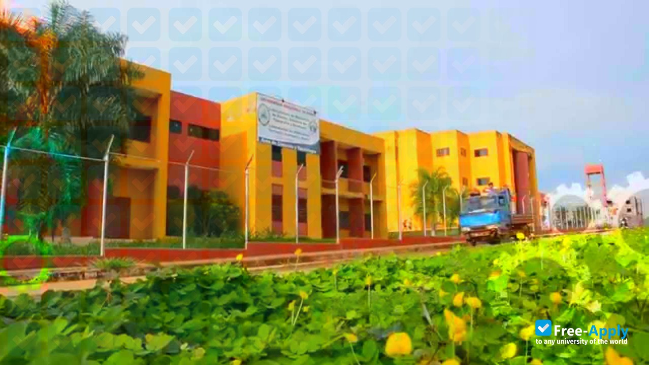Amazonian University of Pando photo #8
