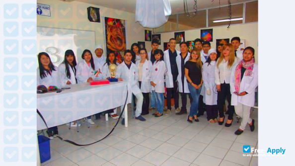Valle Private University photo #2