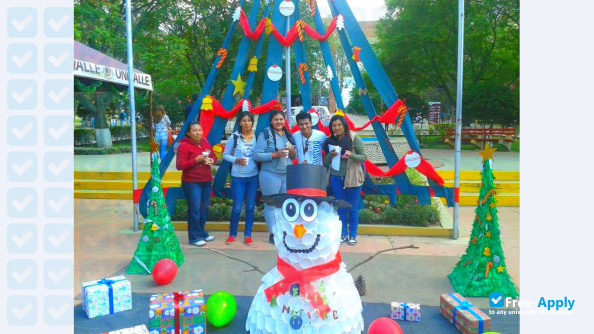 Valle Private University photo #7
