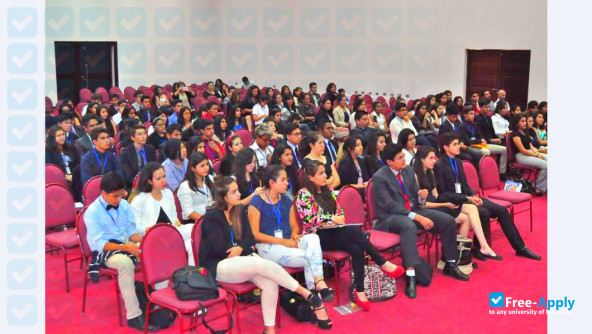 Valle Private University photo #11