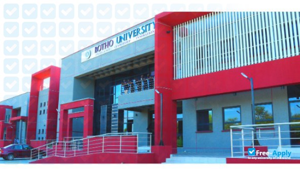 Foto de la Botho University #1