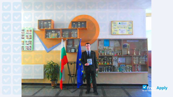 Photo de l’Tsenov Academy of Economics #2