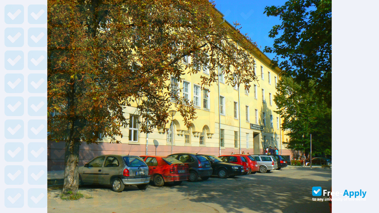 Photo de l’University of Chemical Technology and Metallurgy #7
