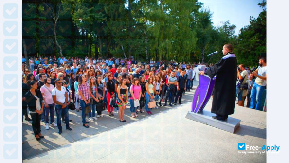 Foto de la University of Shumen "Episkop Konstantin Preslavski" #4