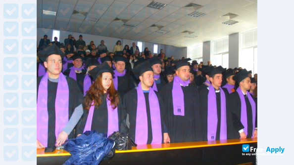 University of Shumen "Episkop Konstantin Preslavski" фотография №1