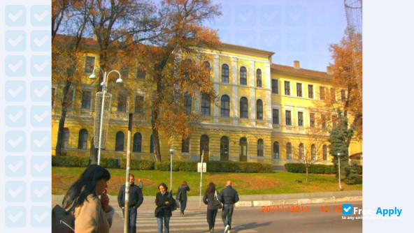 Foto de la Veliko Tarnovo University #3
