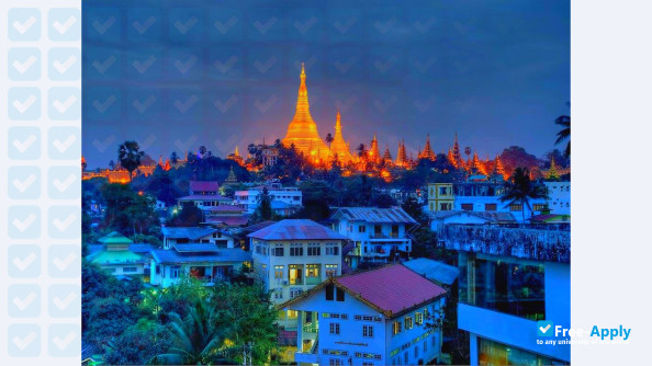 Photo de l’American University of Myanmar #2