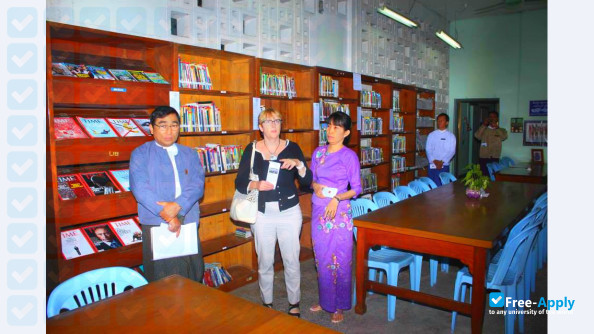 Photo de l’University of Medicine #9
