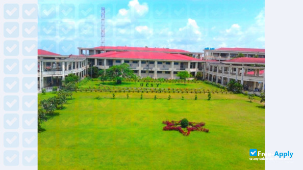 Foto de la University of Computer Studies, Yangon #2