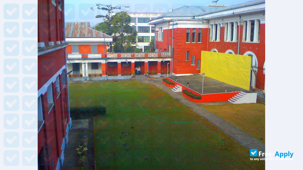 Photo de l’University of Medicine 1, Yangon #3