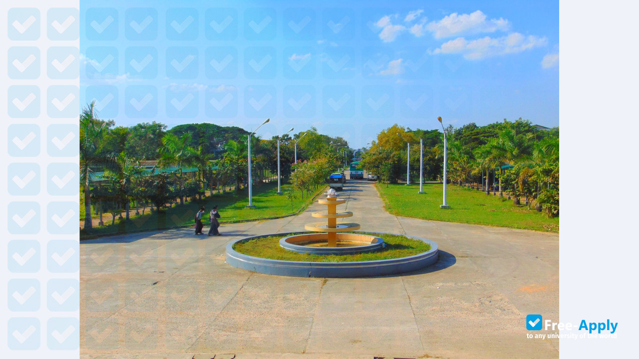 Photo de l’Yangon University of Economics #8