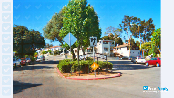 Hills University фотография №6