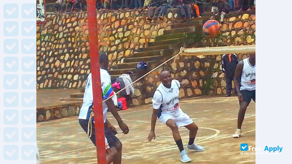 Foto de la Mwaro University #5